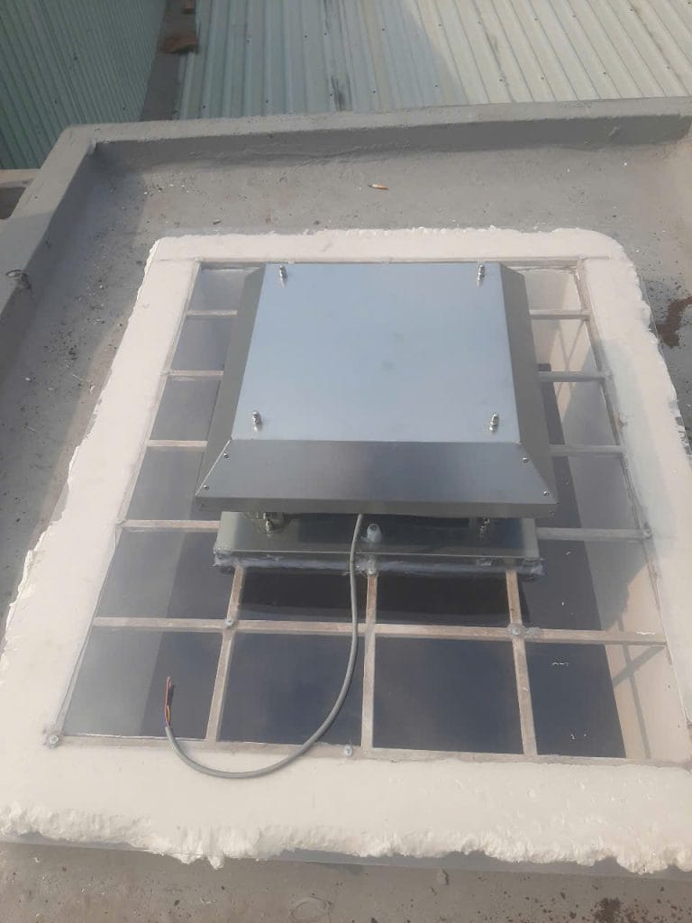 thi cong quat mai gieng troi 13