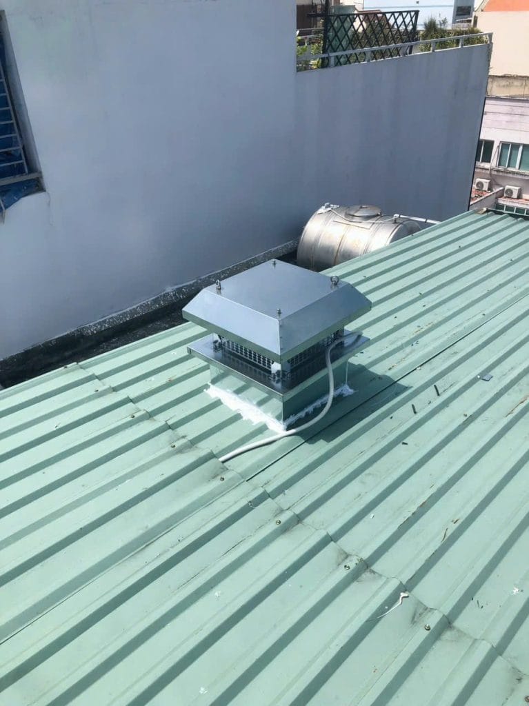 thi cong quat mai gieng troi 3