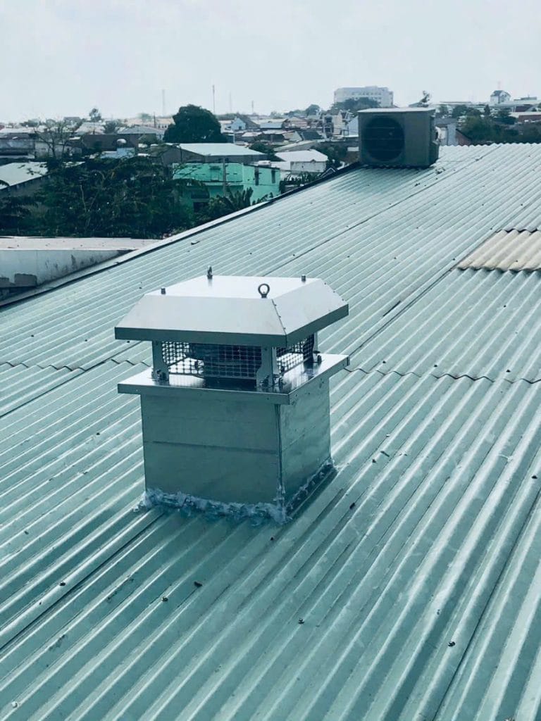 thi cong quat mai gieng troi 5