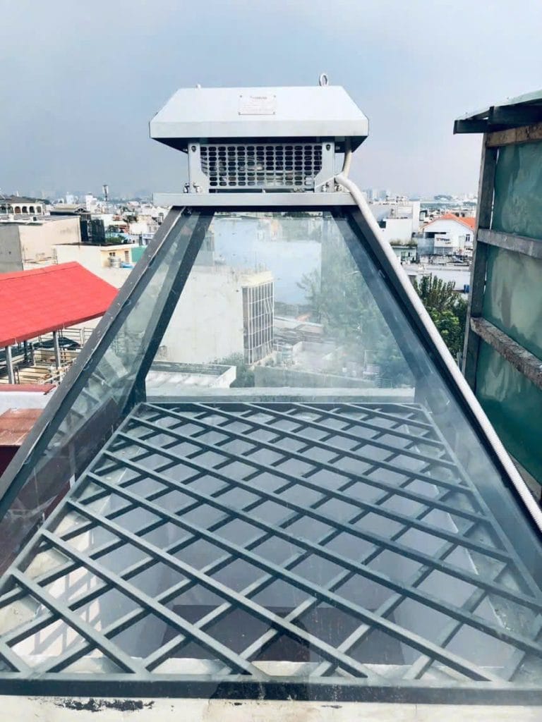 thi cong quat mai gieng troi 9 1